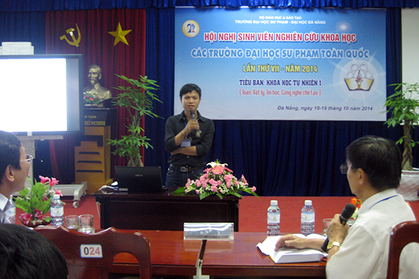 Nghiên cứu khoa học sinh viên khoa Hóa